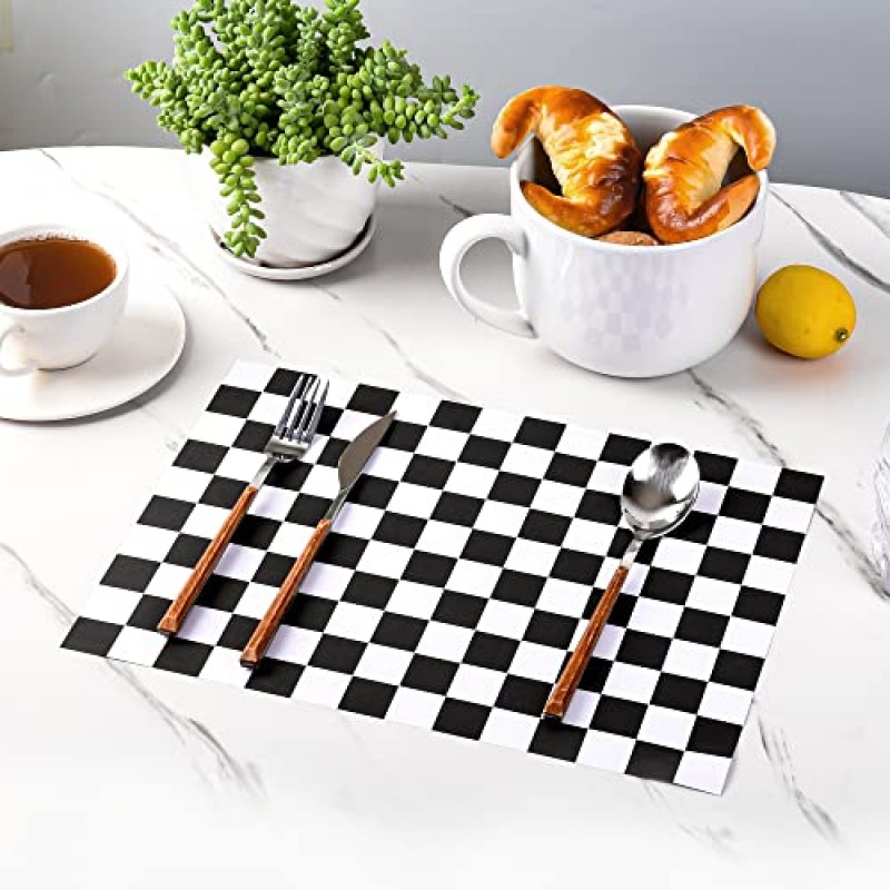 50 Pcs 체크 무늬 종이 Placemats 흑백 일회용 장소 매트 주방 테이블 장식을위한 장식 격자 무늬 테이블 설정 매트 생일 레이싱 할로윈 파티 호의 10x14 인치