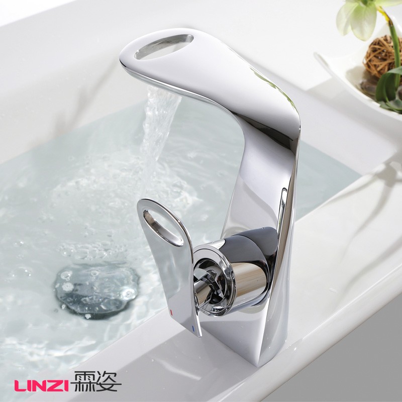 Linzi Hardware OC2001 욕실 폭포 콘센트가 있는 흰색과 검정색 전체 구리 세면기 수도꼭지