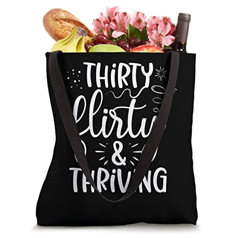 Flirty And Thriving - 재미있는 30세 생일 토트백