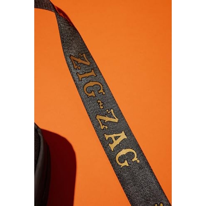 ZIG-ZAG 크로스바디 보관 가방(8x6x2인치): 혁신적인 잠금 기능을 갖춘 안전하고 냄새 방지 동반자 - 여행, 축제 및 일일 모험에 적합 - 세련되고 내구성이 뛰어나며 눈에 잘 띄지 않음