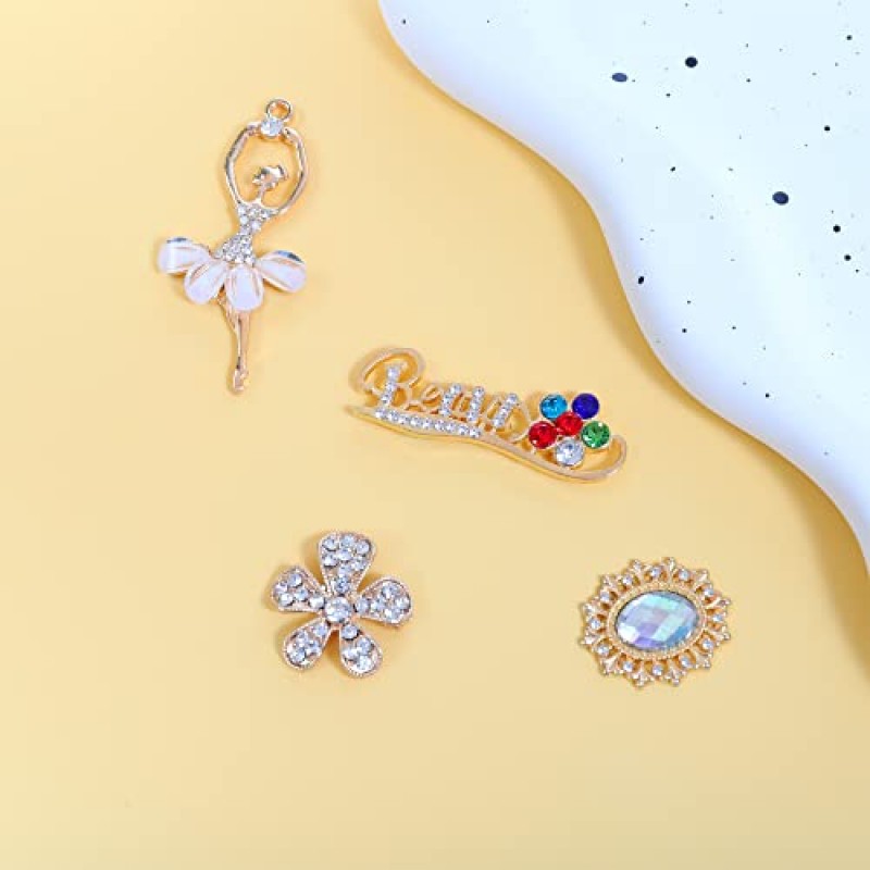 여자를위한 22PCS 골드 블링 쥬얼리 꽃 디자이너 신발 매력 방해 샌들에 대한 체인 액세서리와 여성 진주 라인 석