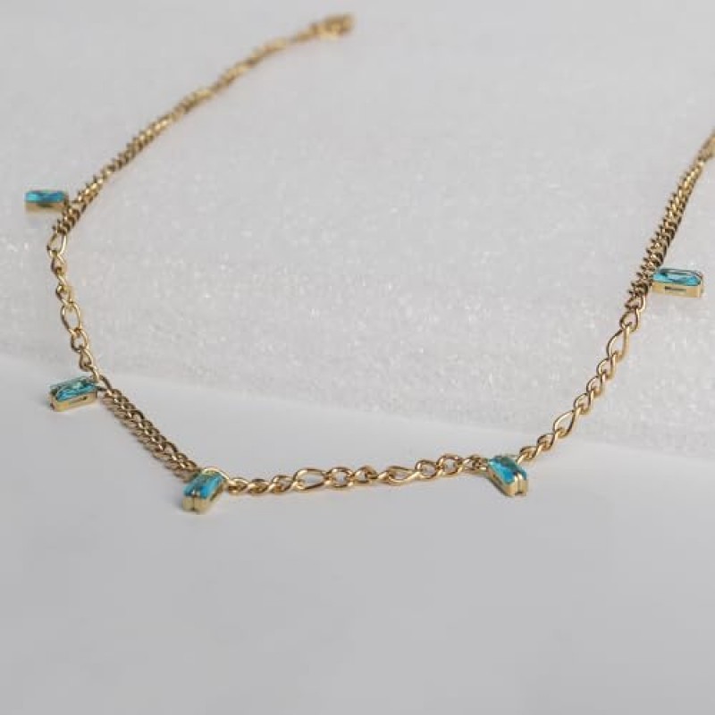 여성을위한 HUARJO 다이아몬드 목걸이, 우아한 금 목걸이 18k 금 도금 초커 목걸이 간단한 Boho 큐빅 지르콘 계층화 된 목걸이 여성을위한 유행 보석 선물 소녀