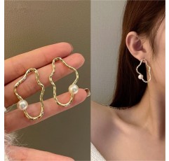 SISWIM 쥬얼리 트렌드 여성을위한 새로운 불규칙한 금속 럭셔리 진주 귀걸이 패션 특이한 보석 선물 액세서리 다이아몬드 귀걸이 (색상: 골드 컬러)