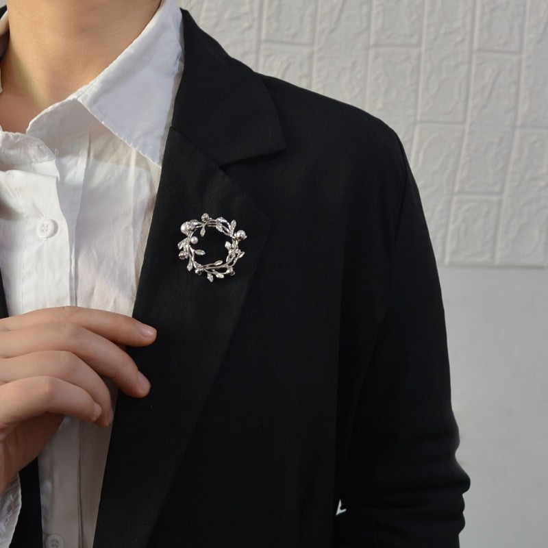 여성용 진주 브로치, 고급 금속 배지 코사지, 옷의 창의적인 핀, 패션 기질, 양복 액세서리, 보석