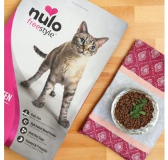 Nulo 프리스타일 고양이 사료, 프리미엄 곡물이 들어가지 않은 건조 소형 사료 사료, 소화기 건강 지원을 위한 BC30 프로바이오틱이 함유된 고동물성 단백질 4파운드(1팩)