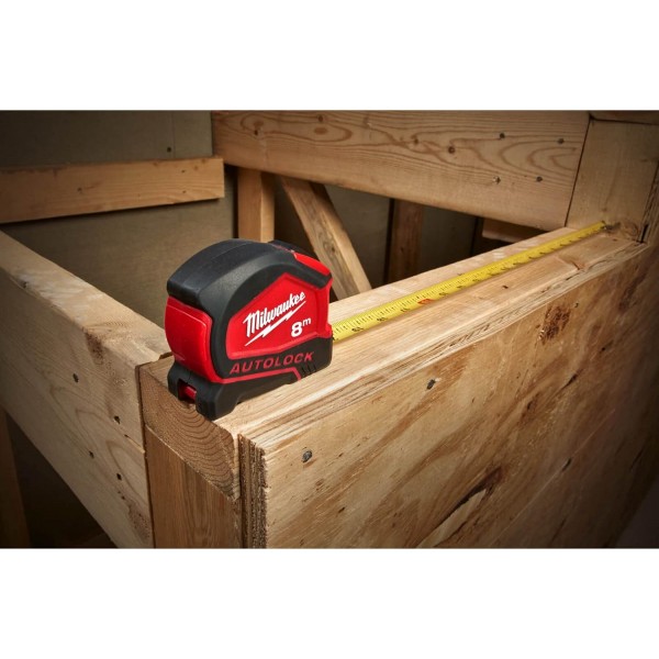 Milwaukee Flexómetro Autolock 8m/25ft x 27mm(cajas de 6)