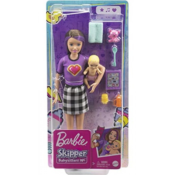 Barbie Skipper Babysitters Inc 인형 및 액세서리 세트, 체크 스커트의 Skipper 인형, Baby Doll & 4가지 테마 조각 Brunette Multicolor