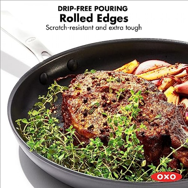 OXO Good Grips Pro 10인치 프라이팬 프라이팬, 3겹 독일 엔지니어링 논스틱 코팅, 스테인레스 스틸 손잡이, 식기세척기 사용 가능, 오븐 사용 가능, 검정색