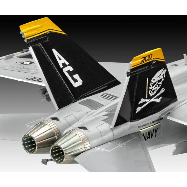 Revell F/A-18 Super Hornet 모델 키트 I 전투기의 상세한 복제본 I 데칼 버전 2개 I 97개의 부품이 포함된 1:72 스케일 I 숙련된 모델 제작자와 초보자에게 적합 I 전투기