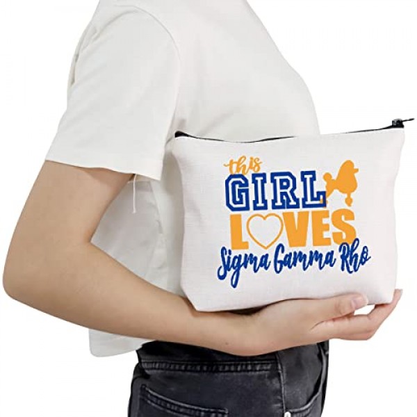 POFULL 1922 여학생 클럽 도구 선물 그리스 여학생 클럽 여성을위한 선물 이 소녀는 시그마를 사랑합니다 감마 로 화장품 가방 (이 소녀는 시그마 가방을 사랑합니다)