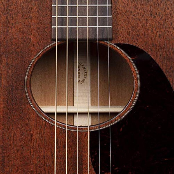 Gig Bag이 포함된 마틴 기타 000-15M, 일하는 음악가를 위한 어쿠스틱 기타, 마호가니 구조, 새틴 마감, 000-14 프렛 및 낮은 타원형 넥 모양