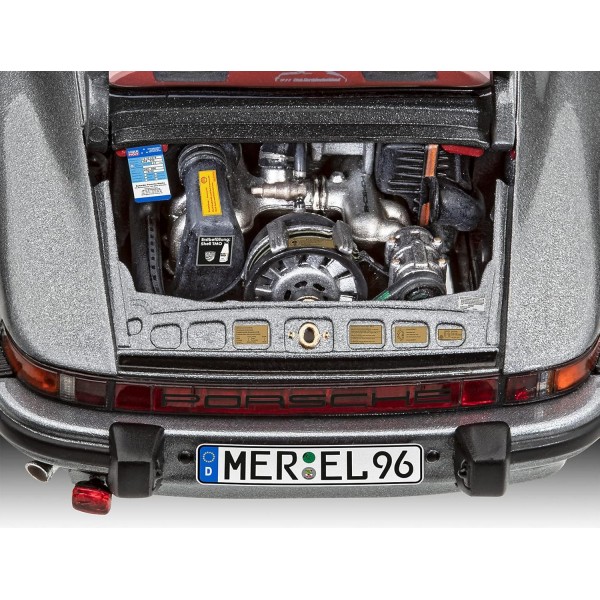 Revell 07688 Porsche 911 G Model Coupé, 초보자를 위한 오리지널 모델 키트에 충실한 1:24 17.9 cm 스케일로 직접 조립할 수 있는 모델 자동차, 도색