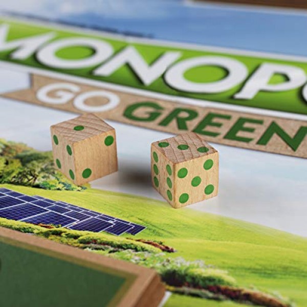 Hasbro Gaming Monopoly: Go Green Edition 보드 게임 | 100% 재활용 종이 부품과 식물 기반 플라스틱 토큰으로 제작 | 가족 보드 게임 | 8세 이상