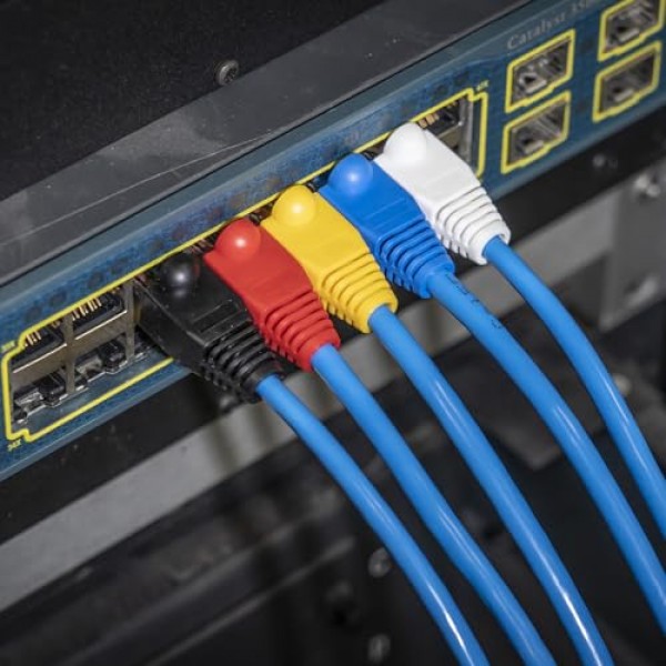 Klein Tools VDV824-650 CAT6 /CAT5e 데이터 이더넷 네트워크 RJ45 종단 스트레인 릴리프 부츠, 래치 보호, 색상 코드 100팩
