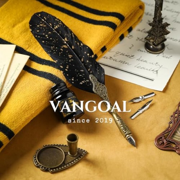 VANGOAL 레트로 조각 깃털 펜 세트, 반짝이는 퀼 펜 세트 잉크가 포함된 골동품 서예 쓰기 딥 펜, 2개의 교체 펜촉, 펜 스탠드 베이스, 럭셔리 빈티지 시그니처 펜(검은색)