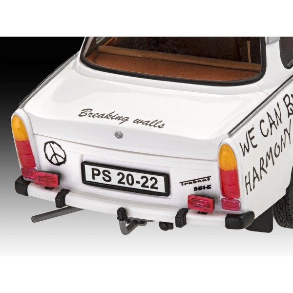 Revell 67713 1:24 모델 세트 Trabant 601S Builder's Choice 고급 사용자를 위한 충실한 자동차 모델 키트, 도색되지 않음