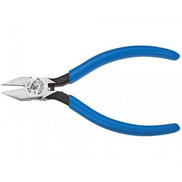 Klein Tools D209-5C 플라이어, 좁은 조와 힌지가 있는 대각선 절단 전자 플라이어, 날카로운 뾰족한 노즈, 5인치
