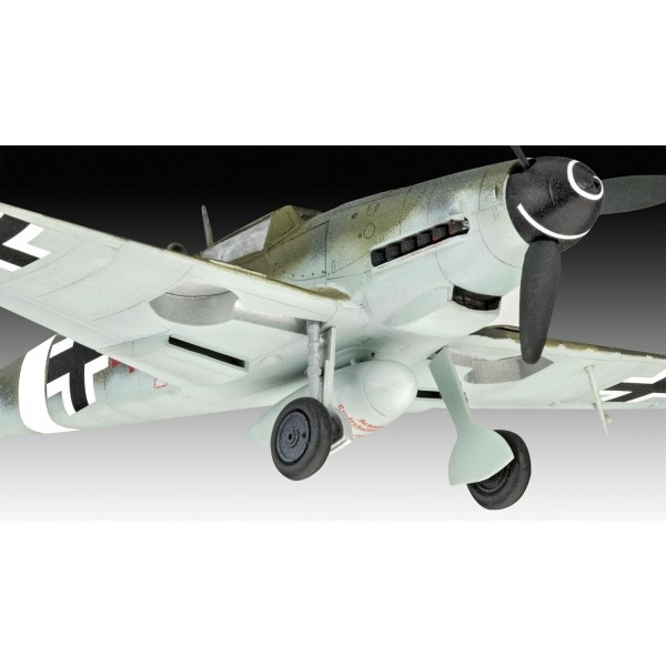 Revell 모델 키트 Combat Set Bf109G-10 및 Spitfire Mk.V I 상세한 복제본 I 스케일 1:72 I 정통 데칼 및 구성 요소 I 10세 이상의 모델 제작자에게 적합