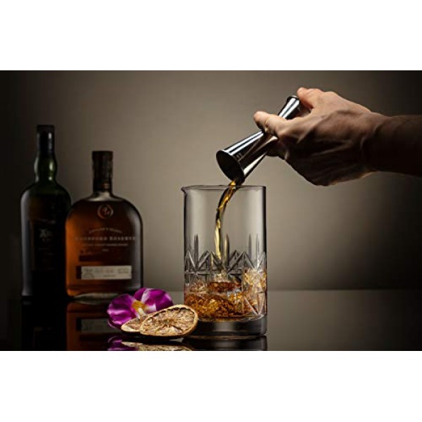 Mixology & Craft 크리스탈 칵테일 믹싱 글라스 - 두꺼운 가중 바닥이 있는 24온스 마티니 교반 글라스, 전문 바텐더용 비커 및 믹싱 투수 - 필수 바 도구