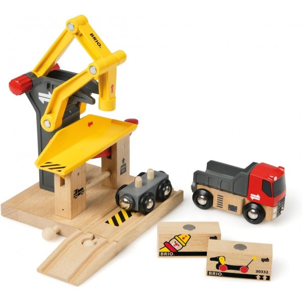 BRIO World Freight Goods Station for Kids Age 3세 이상 - 모든 BRIO 철도 열차 세트 및 액세서리 싱글과 호환 가능