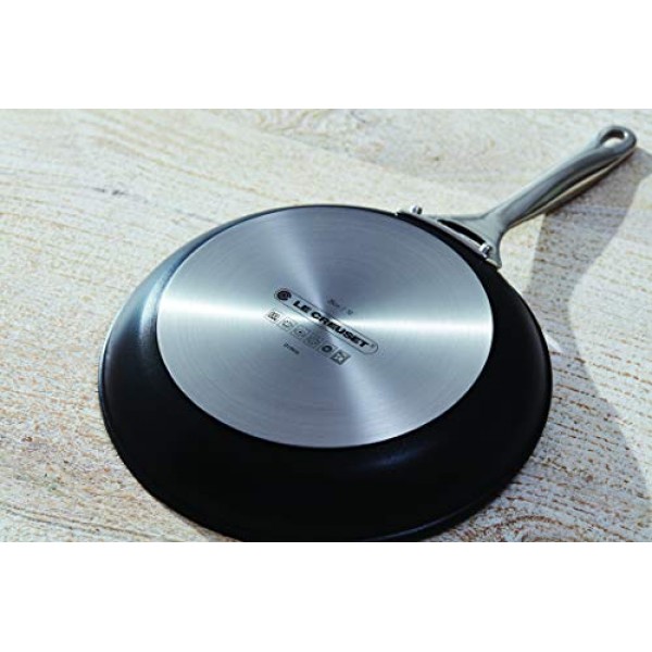 Le Creuset 강화 논스틱 PRO 조리기구 세트, 2개 (8인치 및 10인치 프라이팬),회색