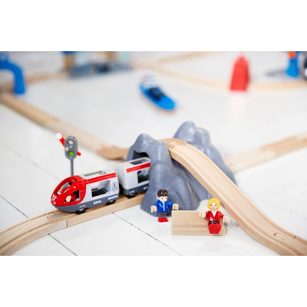 BRIO World Railway Starter Train Set A for Kids Age 3세 이상 - 모든 BRIO 철도 세트 및 액세서리와 호환 가능 Railway Starter Set A