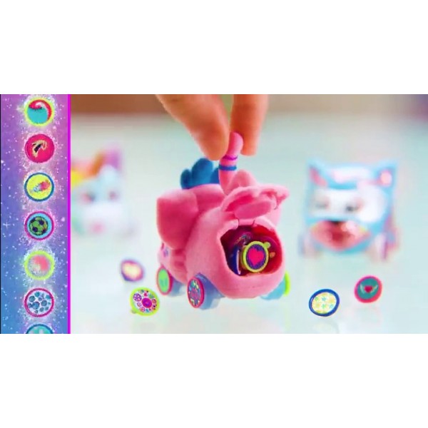 Ritzy Rollerz Toy Cars for Girls with Surprise Charms, 4Ever Friends, 독특한 패션 마감의 귀여운 자동차 4대, 4팩