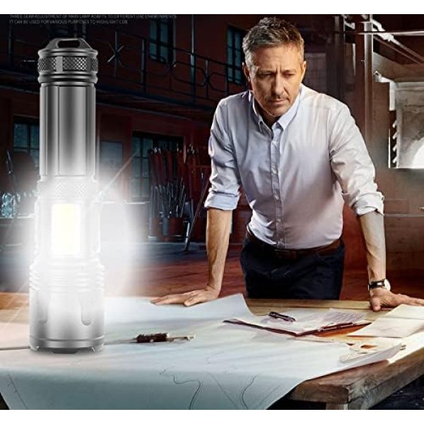 [충전식] Akhter XHP90 손전등, LED 토치, Super Bright 3000 Lumens CREE LED, IP65 방수, 5가지 모드 높음/낮음/스트로브/SOS 및 작업등 실내/야외(캠핑/하이킹/긴급 사용)