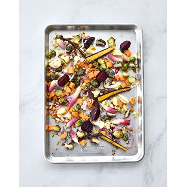 Nordic Ware 천연 알루미늄 상업용 베이커 하프 시트, 2팩, 실버 및 실팻 프리미엄 붙지 않는 실리콘 베이킹 매트, 하프 시트, 크림
