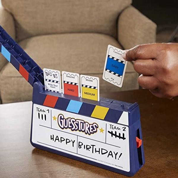 Hasbro 게임 추측 게임, 4명 이상의 플레이어를 위한 제스처 게임, 맞춤형 카드 및 클래퍼 포함, 8세 이상을 위한 가족 파티 게임