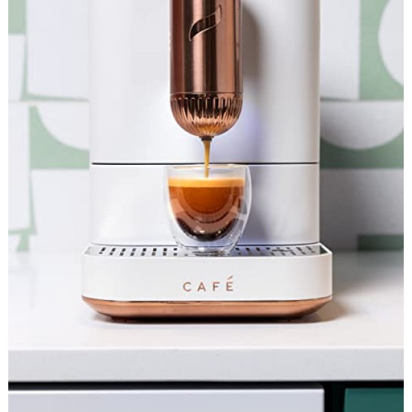 Café Affetto 자동 에스프레소 머신 | 90초 안에 브루잉 | 균형 잡힌 추출을 위한 20바 펌프 압력 | 5가지 조절 가능한 분쇄도 수준 | 음료 맞춤 제작을 위해 WiFi 연결 | 매트 