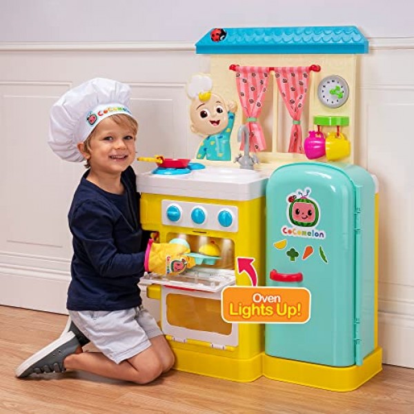 CoComelon Deluxe Feature Roleplay, Little Kitchen - 대화형 주방 액세서리 포함 - 어린이 및 미취학 아동을 위한 장난감