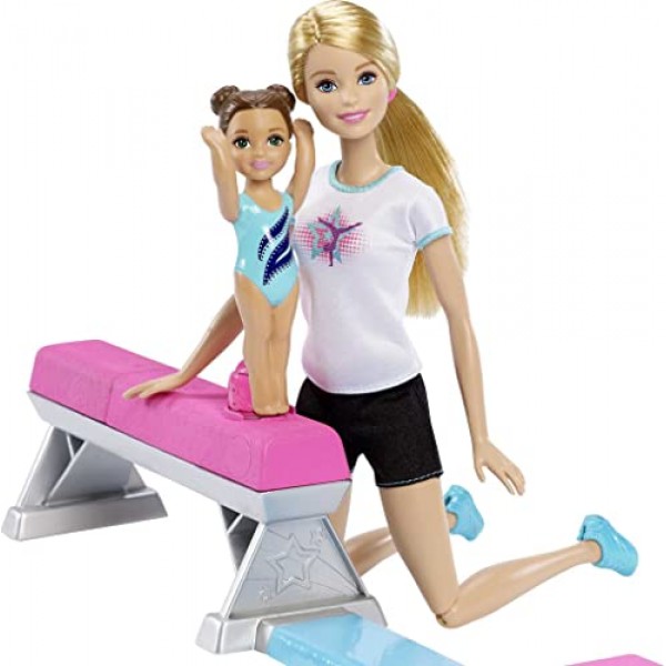 바비 체조 인형 및 액세서리, 인형 2개가 포함된 Flippin' Fun Gymnast Playset, 평균대 및 뒤집기 분리 동작