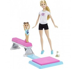 바비 체조 인형 및 액세서리, 인형 2개가 포함된 Flippin' Fun Gymnast Playset, 평균대 및 뒤집기 분리 동작