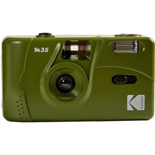 Kodak M35 즉석 카메라 스타터 번들: Kodak GC36 필름 2개 + AAA 배터리 4팩 + 렌즈 청소용 천(올리브 그린)