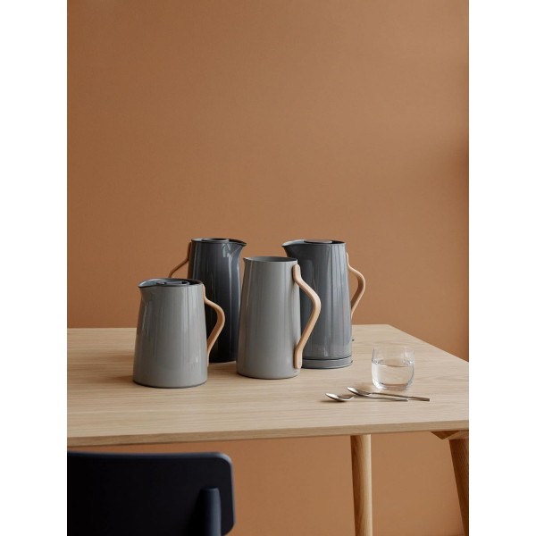 Stelton Emma 진공 차 주전자 - 뜨거운 음료를 위한 뚜껑 및 스테인리스 스틸 열 삽입물이 있는 플라스틱 절연 주전자 - 현대적인 디자인, 스마트 내장형 인퓨저 필터, 너