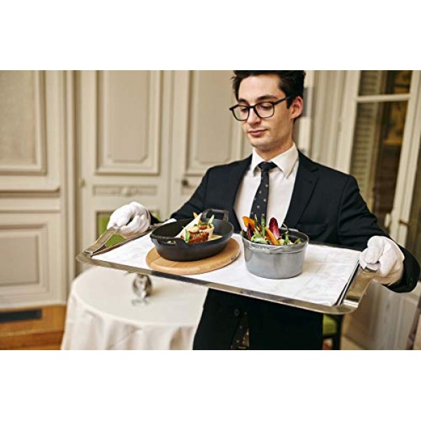 Staub Cast Iron 14.5인치 X 11.2인치 타원형 베이킹 접시 - 매트 블랙, 프랑스산