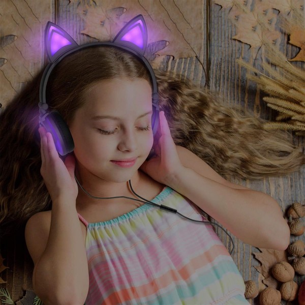 밝은 LED가 장착된 Olyre Kids 고양이 귀 헤드폰 스마트폰 태블릿 iPad 노트북용 3.5mm 오디오 케이블이 장착된 접이식 경량 헤드폰(퍼플 + 블랙)