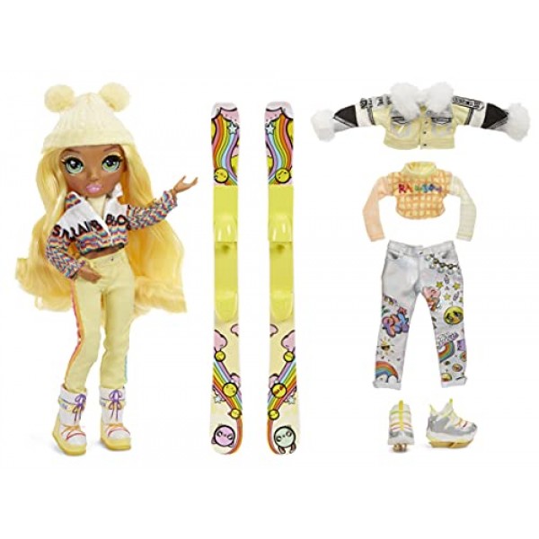 Rainbow High Winter Break Sunny Madison – 디자이너 복장 2개, 스키 및 액세서리 쌍이 포함된 노란색 패션 인형 및 Playset