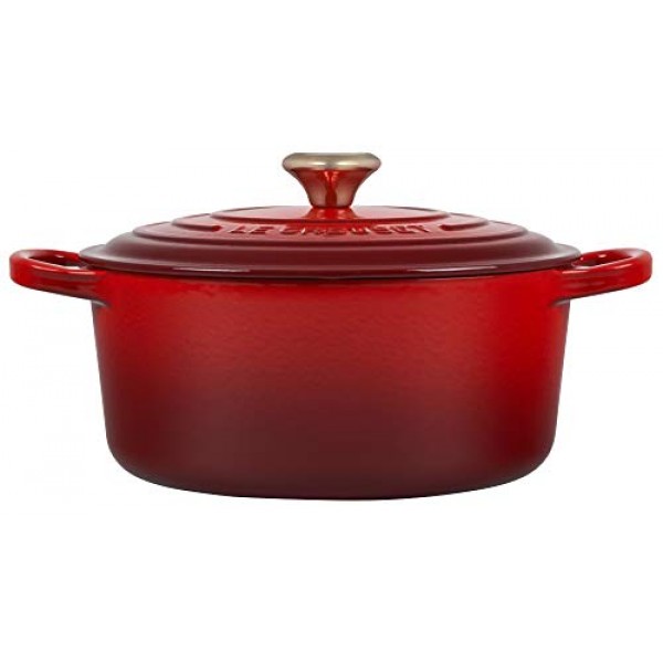 SS 형상 하트 손잡이가 있는 Le Creuset Cerise 에나멜 주철 시그니처 라운드 더치 오븐, 3.5쿼트