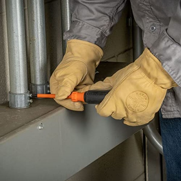 Klein Tools 6886INS 절연 드라이버, 1000V #1 6인치 생크, 팁 식별자, 쿠션 그립 핸들이 있는 사각 팁 드라이버