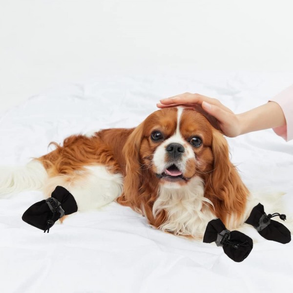 XiXiRan 강아지 신발, 4개, 미끄럼 방지 강아지 발 보호대, 반사 스트랩이 있는 방수 강아지 신발, 강아지 겨울용 발 보호대, 부드러운 밑창, 작은 강아지에 적합, 블랙