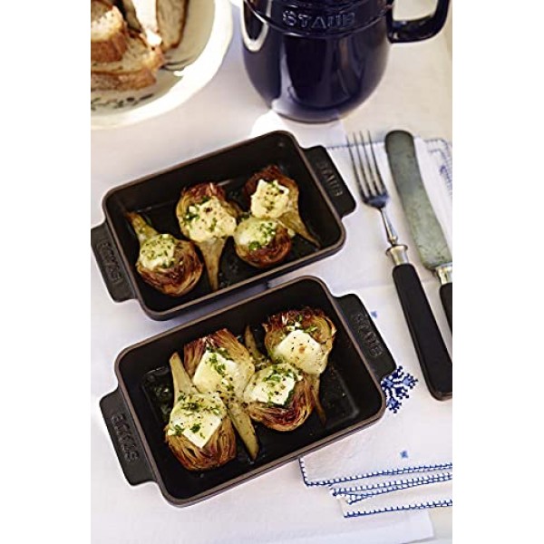 Staub Cast Iron 5.75인치 x 4.5인치 미니 직사각형 베이커 - 매트 블랙, 프랑스산