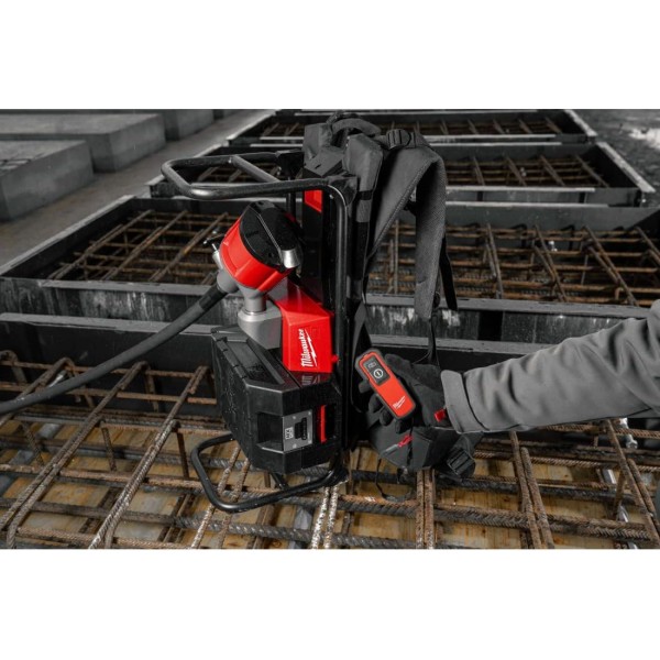 Milwaukee MX FUEL™ 백팩 콘크리트 압착기 다양한 버전(배터리 및 충전기 불포함)