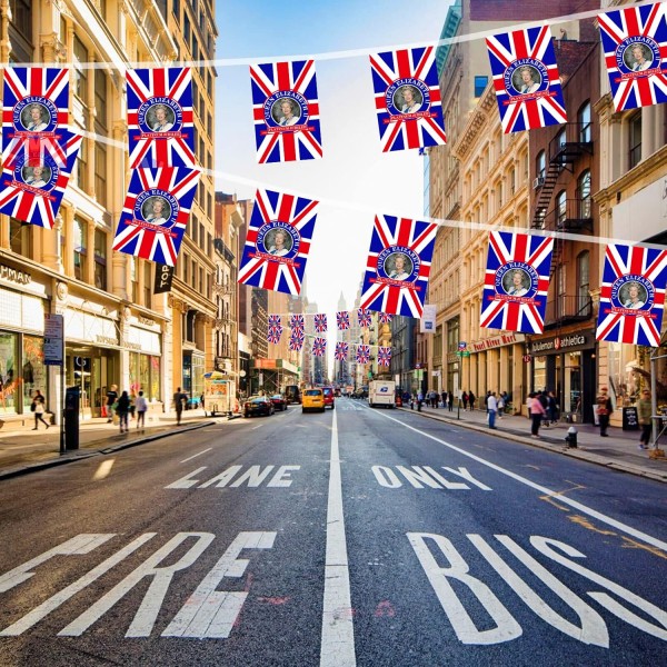 Queens Platinum Jubilee 2022 Union Jack 파티 번들 세트 Wonlonda 파티 팩 10m 멧새 1 큰 깃발 12 손 깃발 30 풍선 GB 영국 파티 70 년 희년 장식에 이상적