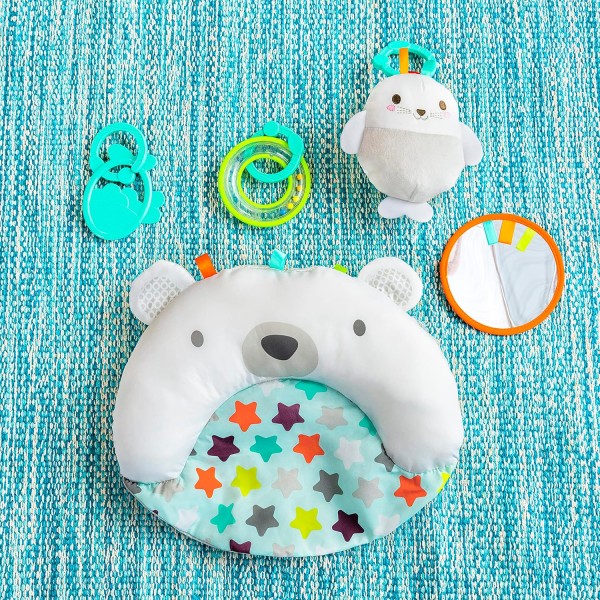 Bright Starts Tummy Time 소품 및 놀이 아기 활동 매트 지원 베개 및 태그 포함 - 북극곰 36 x 32.5인치, 연령 신생아+