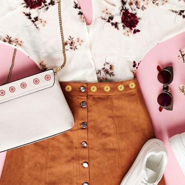 Primst 200pcs 라인 석 단추 라인 석 꽃 바느질 단추 DIY 의류 신발 가방 귀걸이에 대 한 소켓 14MM와 꽃 모양 라인 석 공예