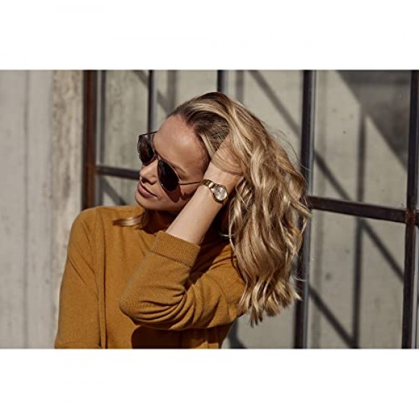 Citizen 여성용 에코드라이브 클래식 가죽 스트랩 시계, ​​3개 바늘 날짜 포함