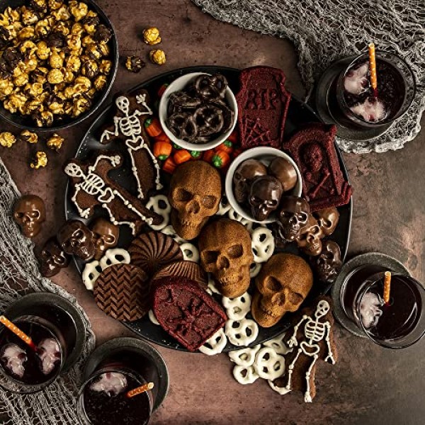 Nordic Ware Skull Cakelet 할로윈 Bakeware, Haunted 팬, Bronze Haunted Skull 케이크릿 팬
