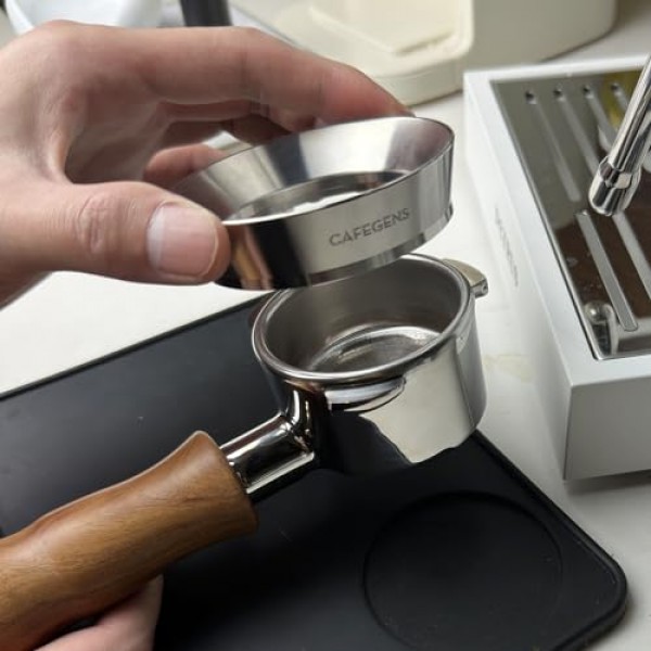 CAFEGENS 54mm 에스프레소 도징 깔때기 및 퍽 스크린 세트, 자기 커피 도징 링, 54mm Breville Portafilters용 재사용 가능한 에스프레소 퍽 스크린